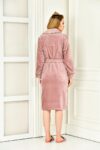 Soft bathrobe in rose color with an elegant collar and handmade motifs